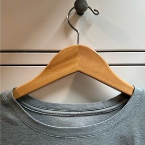 Vuori - Gray Crew Neck Long sleeve